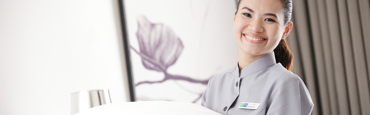 Holiday Inn Express Banner Image